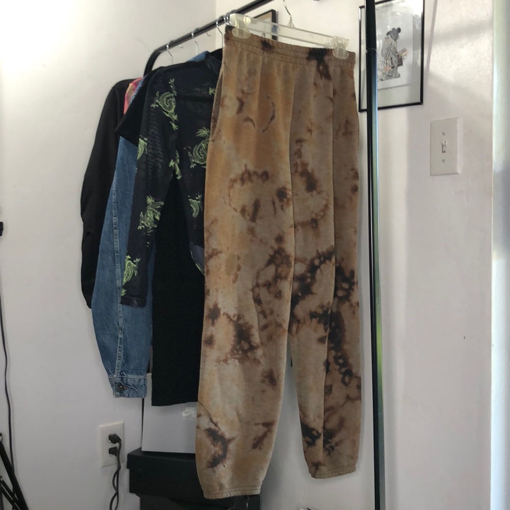 BLEACH WASH SWEATS 💎